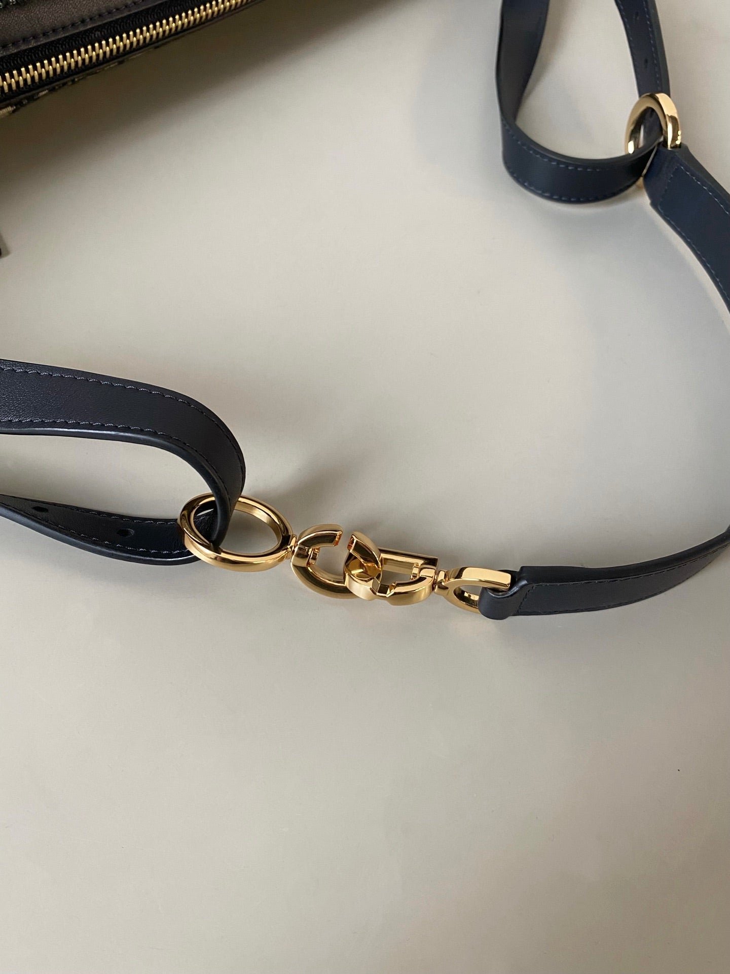 {Style No: IKXNGPH4} LARGE D-JOURNEY SHOULDER BAG 33 IN BLACK MONOGRAM OBLIQUE JACQUARD - Image 3