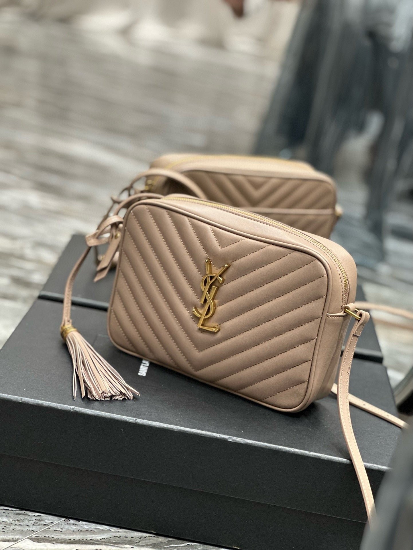 {Style No: QM8KA988} LOU 23 CAMERA BAG BEIGE IN QUILTED LEATHER GOLD HARDWARE - Image 3