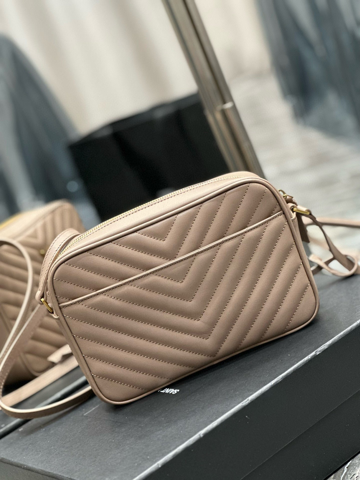 {Style No: QM8KA988} LOU 23 CAMERA BAG BEIGE IN QUILTED LEATHER GOLD HARDWARE - Image 7