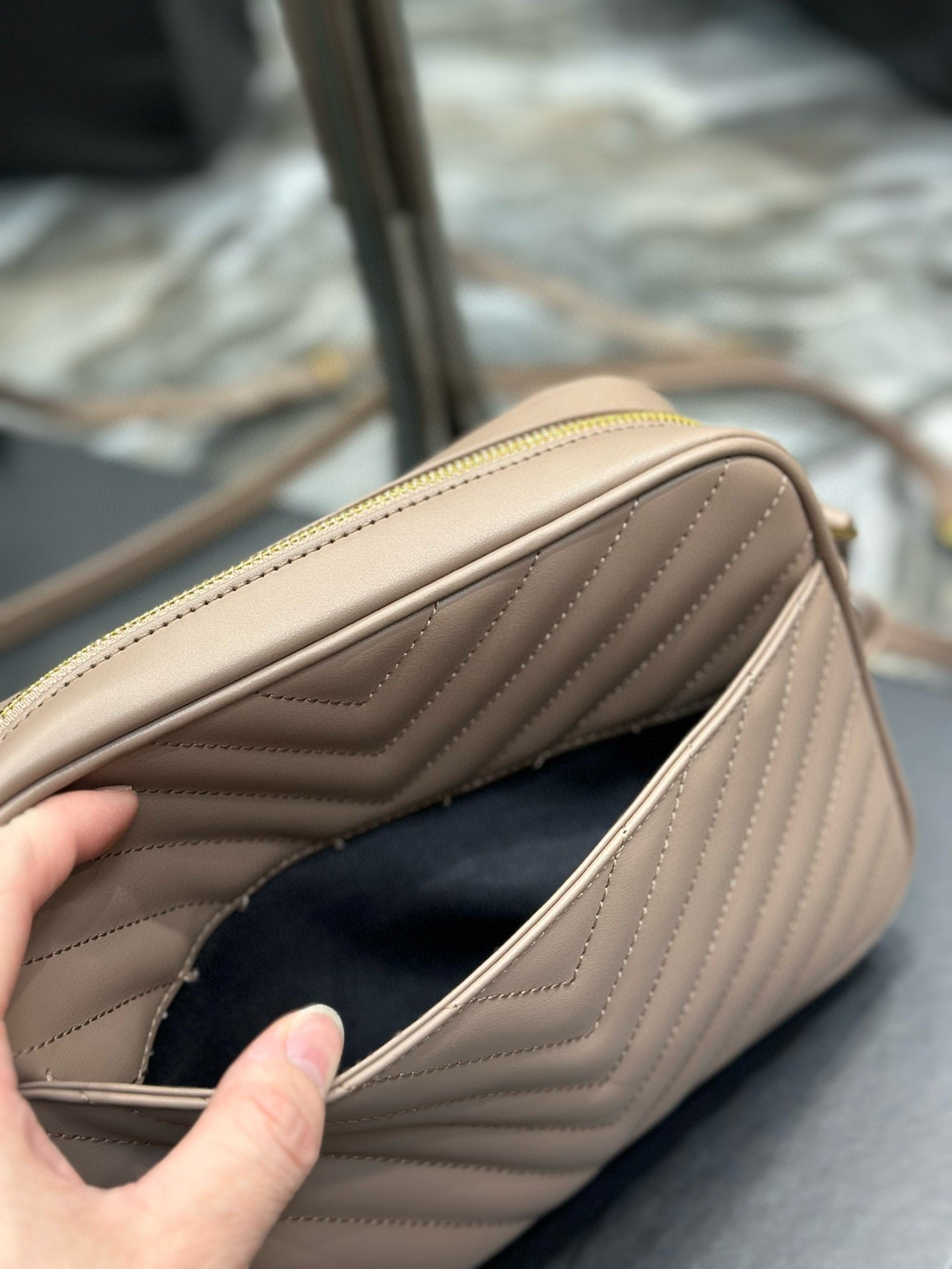 {Style No: QM8KA988} LOU 23 CAMERA BAG BEIGE IN QUILTED LEATHER GOLD HARDWARE - Image 8