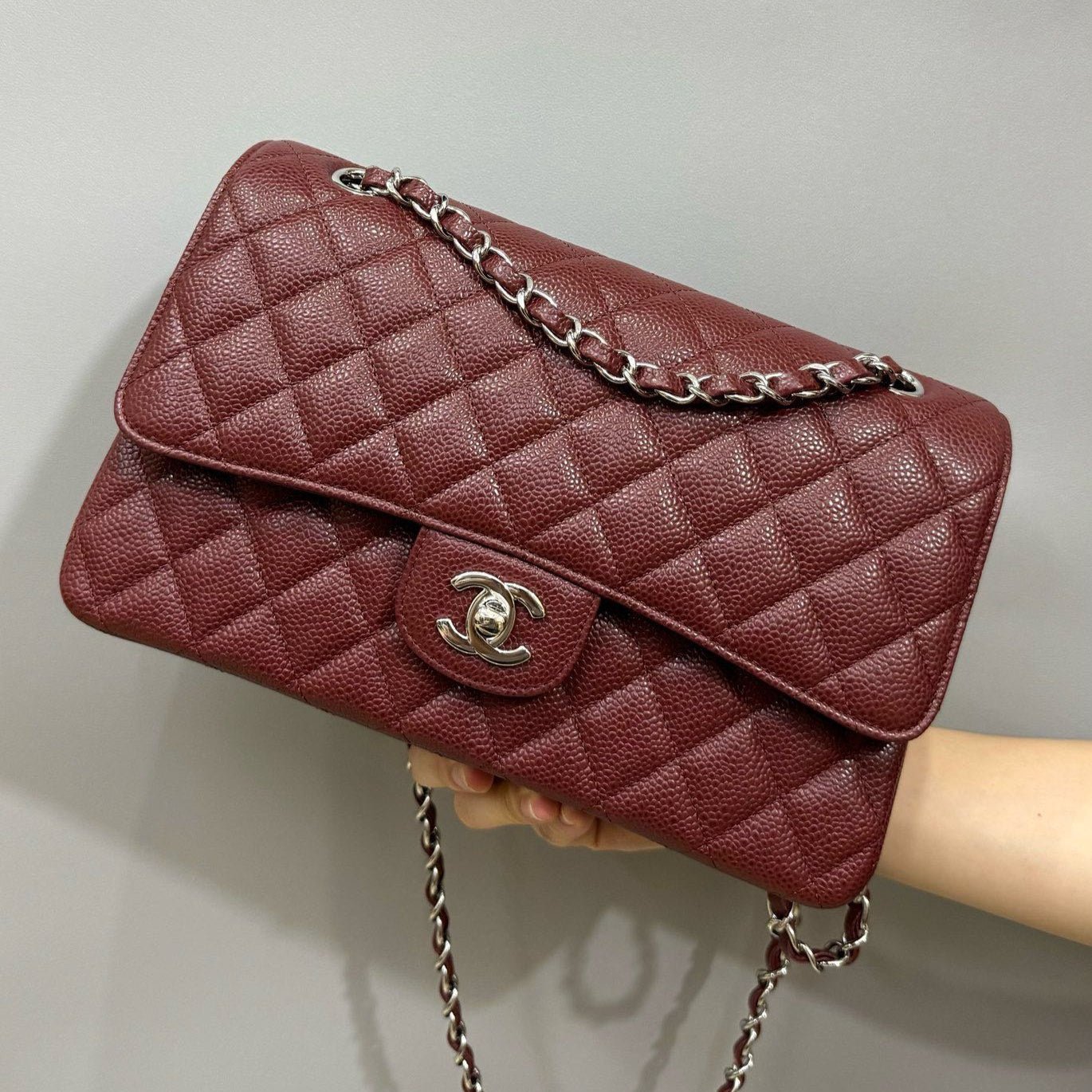 {Style No: SOS8BUJY} FLAP BAG 25 IN WINE CAVIAR LAMBSKIN SILVER HARDWARE