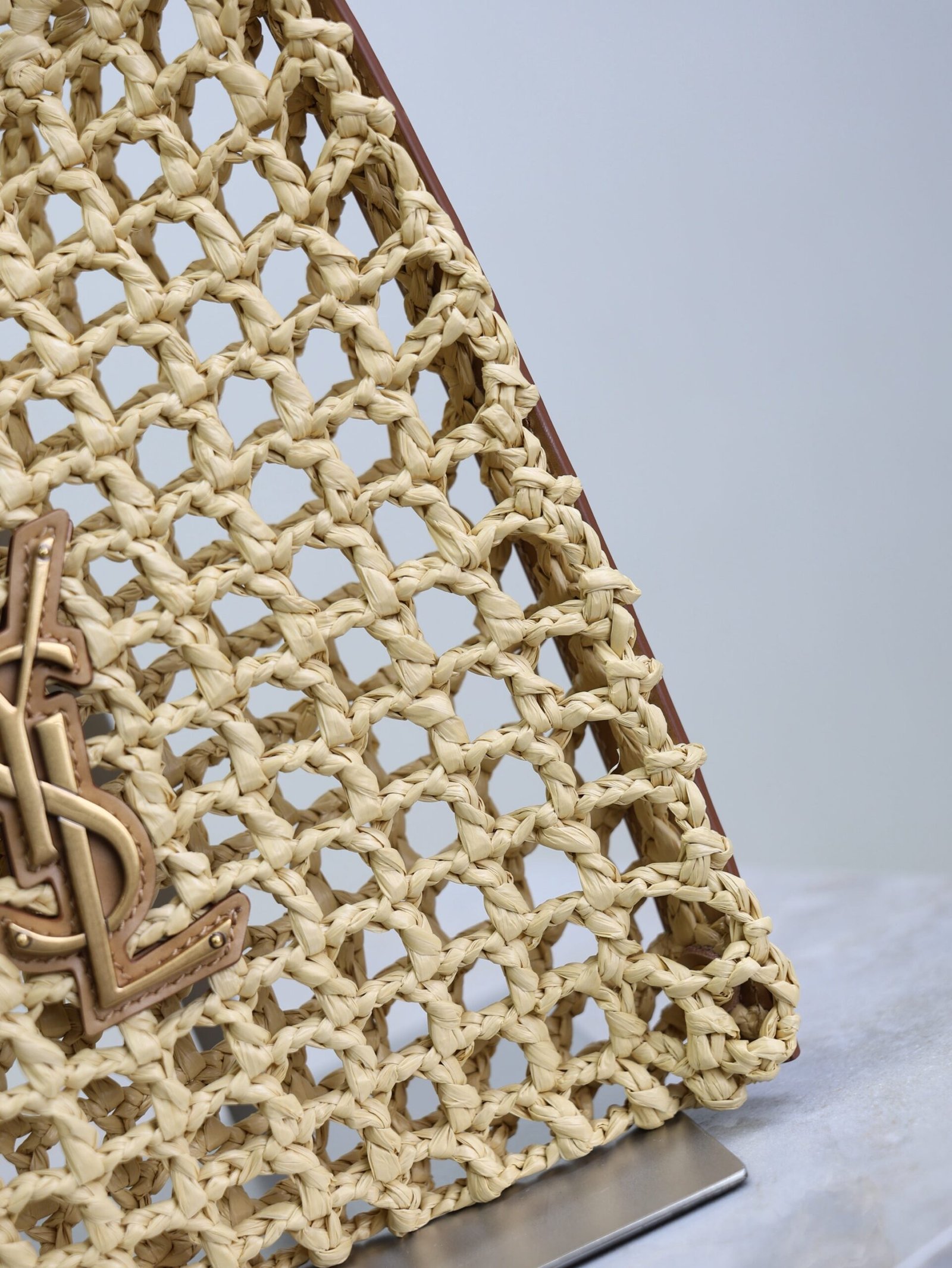 {Style No: JBZ48KC4} OXALIS 25 IN RAFFIA CROCHET AND LEATHER VINTAGE BROWN - Image 9