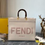 {Style No: KH1FTMLV} SHINE LARGE 35 TOTE IN BEIGE CREAM CALFSKIN