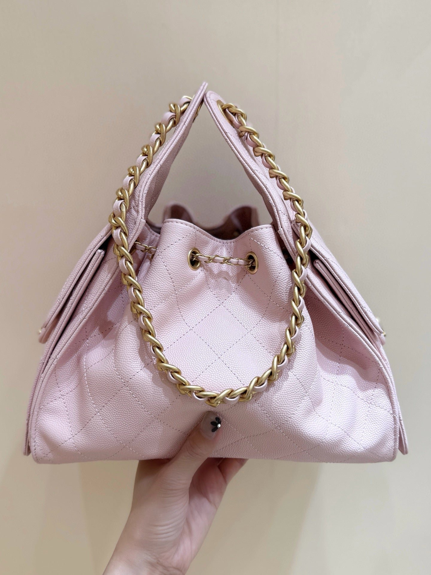 {Style No: 128NSYTR} CHANEL 25 MEDIUM HANDBAG IN PASTEL PINK CALFSKIN WITH GOLD HARDWARE - Image 6