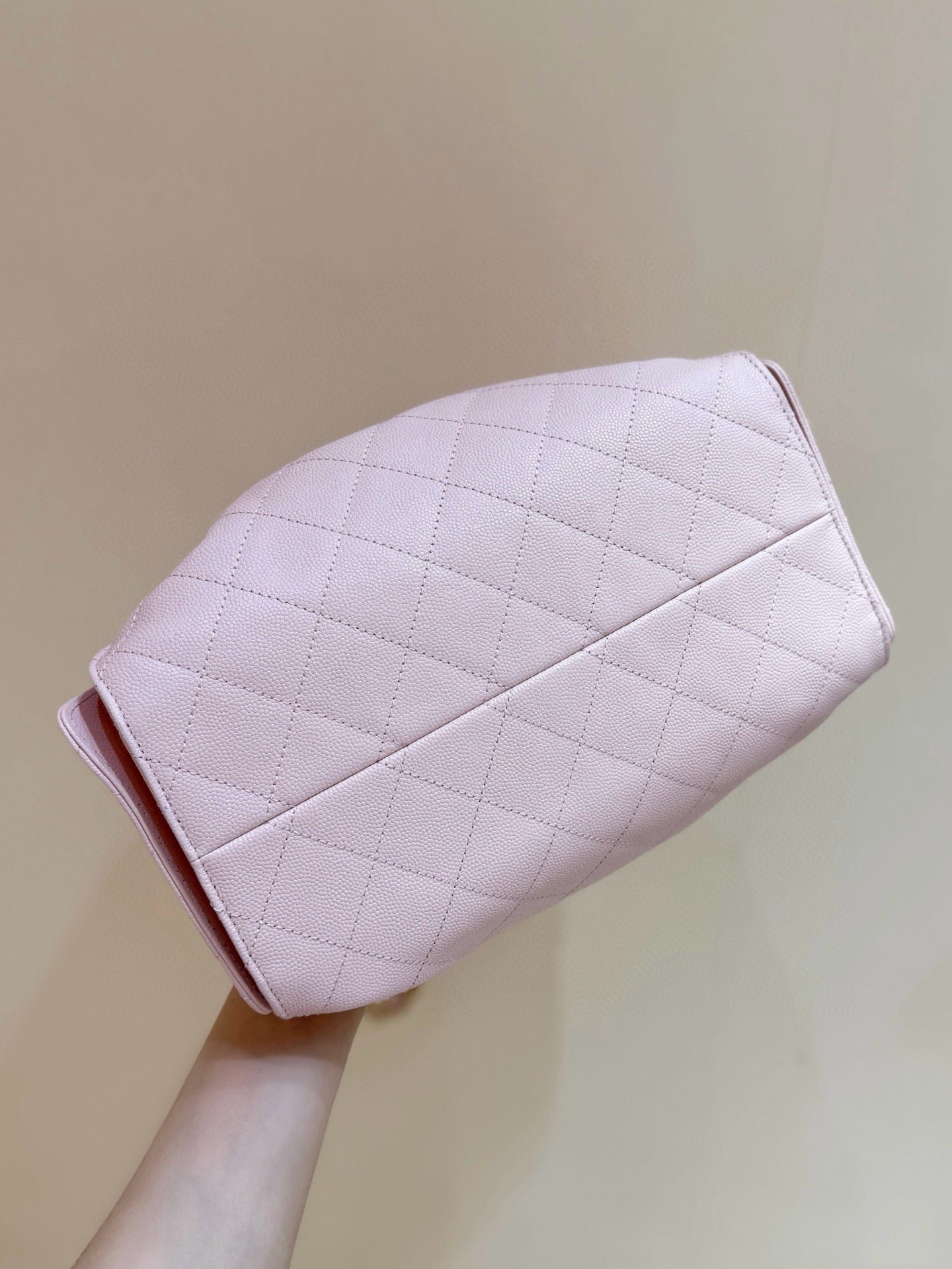 {Style No: 128NSYTR} CHANEL 25 MEDIUM HANDBAG IN PASTEL PINK CALFSKIN WITH GOLD HARDWARE - Image 8
