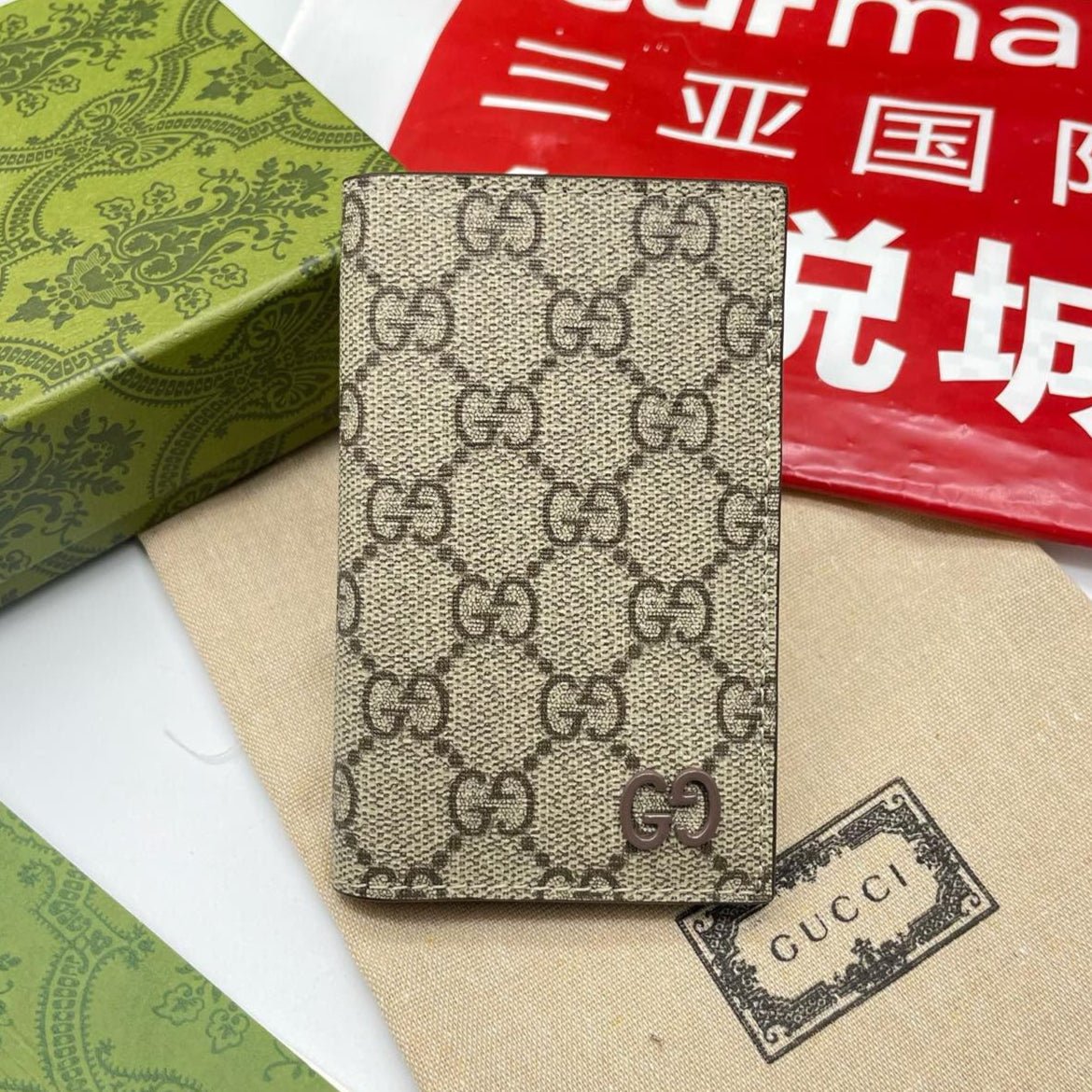{Style No: YUAXDC2E} GG LONG CARD CASE IN BEIGE MIX BROWN CANVAS