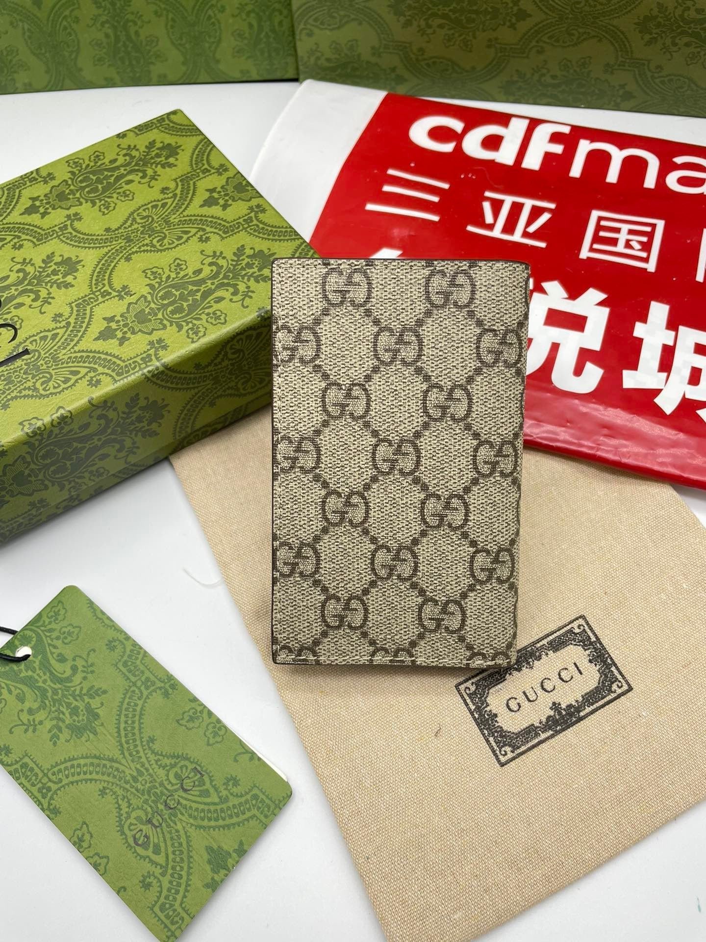 {Style No: YUAXDC2E} GG LONG CARD CASE IN BEIGE MIX BROWN CANVAS - Image 2