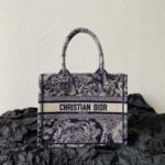 {Style No: N4A22XFM} MISS SMALL TOTE 26 IN NAVY BLUE AND WHITE CANVAS