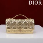{Style No: 4G64CYMP} CD BAG 21 IN GOLD CALFSKIN WITH GOLD HARDWARE