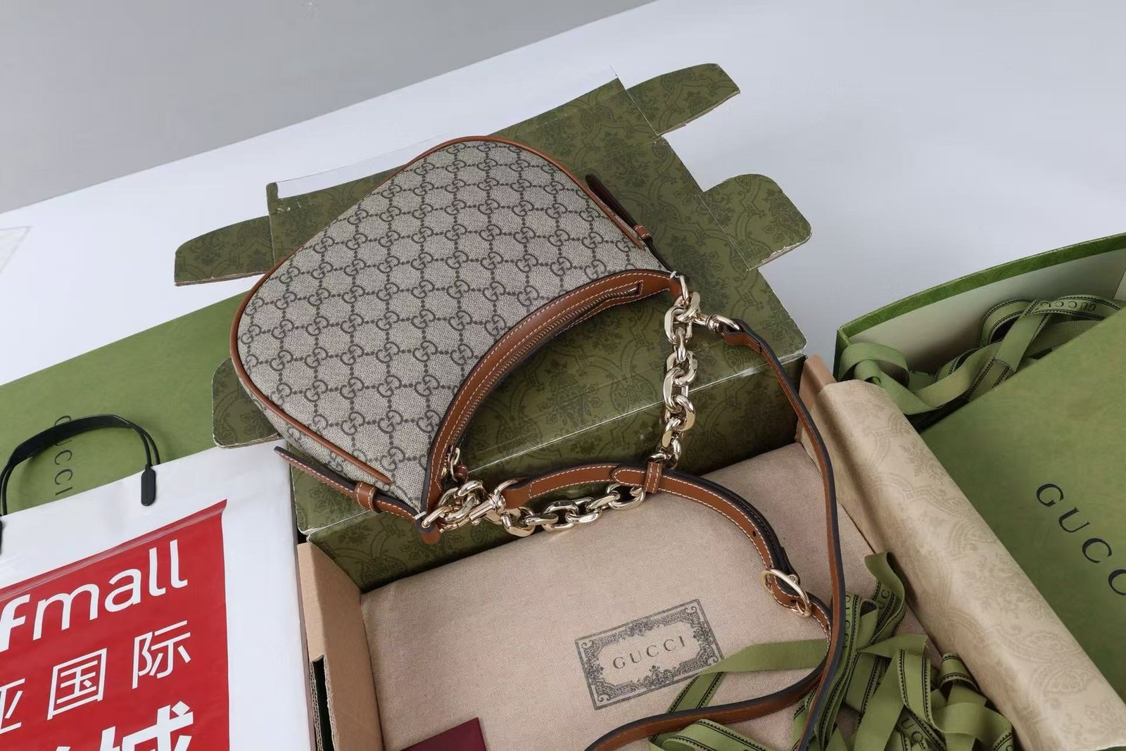 {Style No: CAE8KBNM} GG SHOULDER BAG 25 IN DARK BEIGE MONOGRAM CANVAS MIX CALFSKIN - Image 5