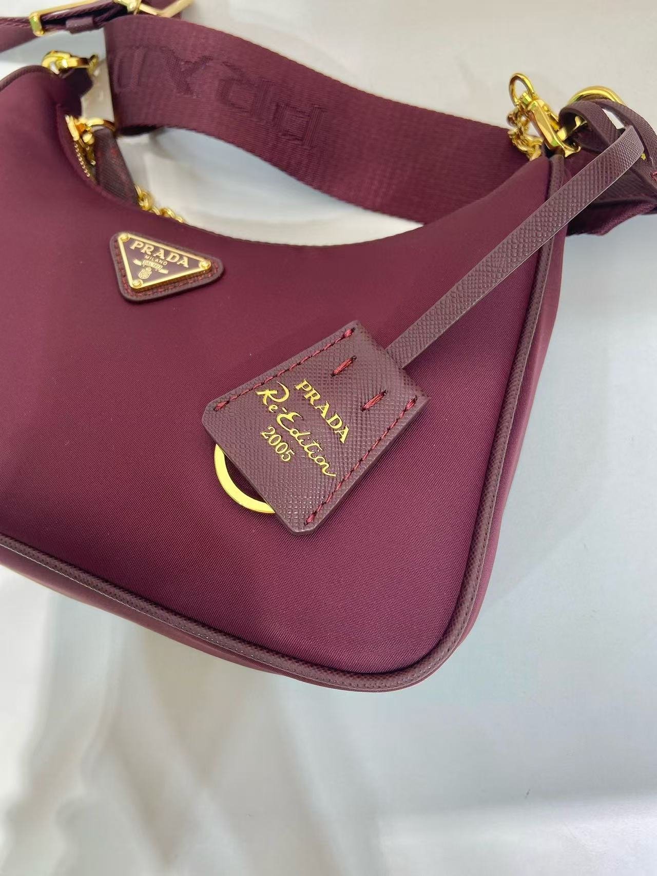 {Style No: A14MQWED} PRA HOBO BAG 22 IN BURGUNDY RED RE-NYLON - Image 7