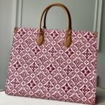 {Style No: MF1JN7K2} LV SINCE 1854 ONTHEGO GM BORDEAUX RED TEXTILE