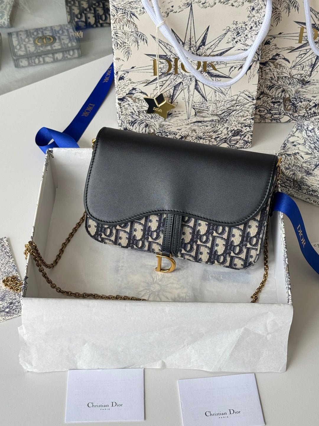 {Style No: X6HFA7D8} DIOR 25S MEDIUM SADDLE POUCH WITH CHAIN 21 IN BLUE BLACK DIOR OBLIQUE JACQUARD CANVAS AND CALFSKIN - Image 9