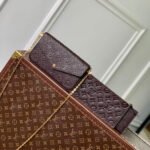 {Style No: HXZ8TCC8} FÉLICIE POCHETTE 21 IN DARK BROWN MONOGRAM EMBOSSED LOGO CALFSKIN