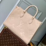 {Style No: VSUE5EWE} ONTHEGO MM 35 IN BLUSH PINK MONOGRAM CALFSKIN