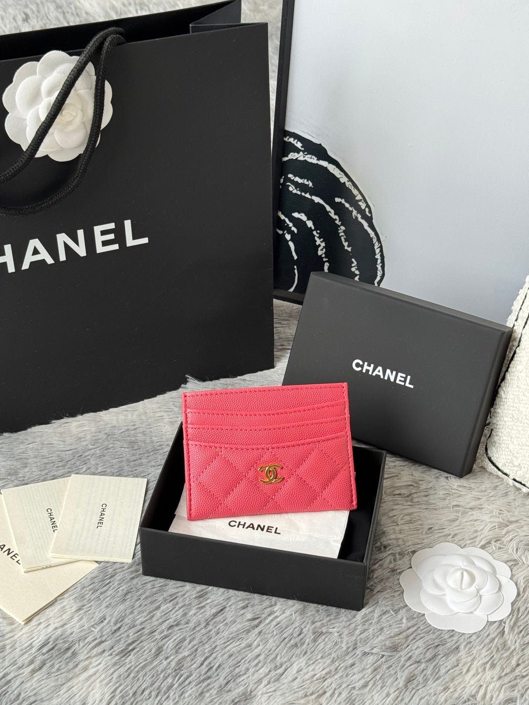 {Style No: SM8VCHNC} CHANEL 25S CARD HOLDER 11 IN WATERMELON CAVIAR GOLD HARDWARE - Image 3