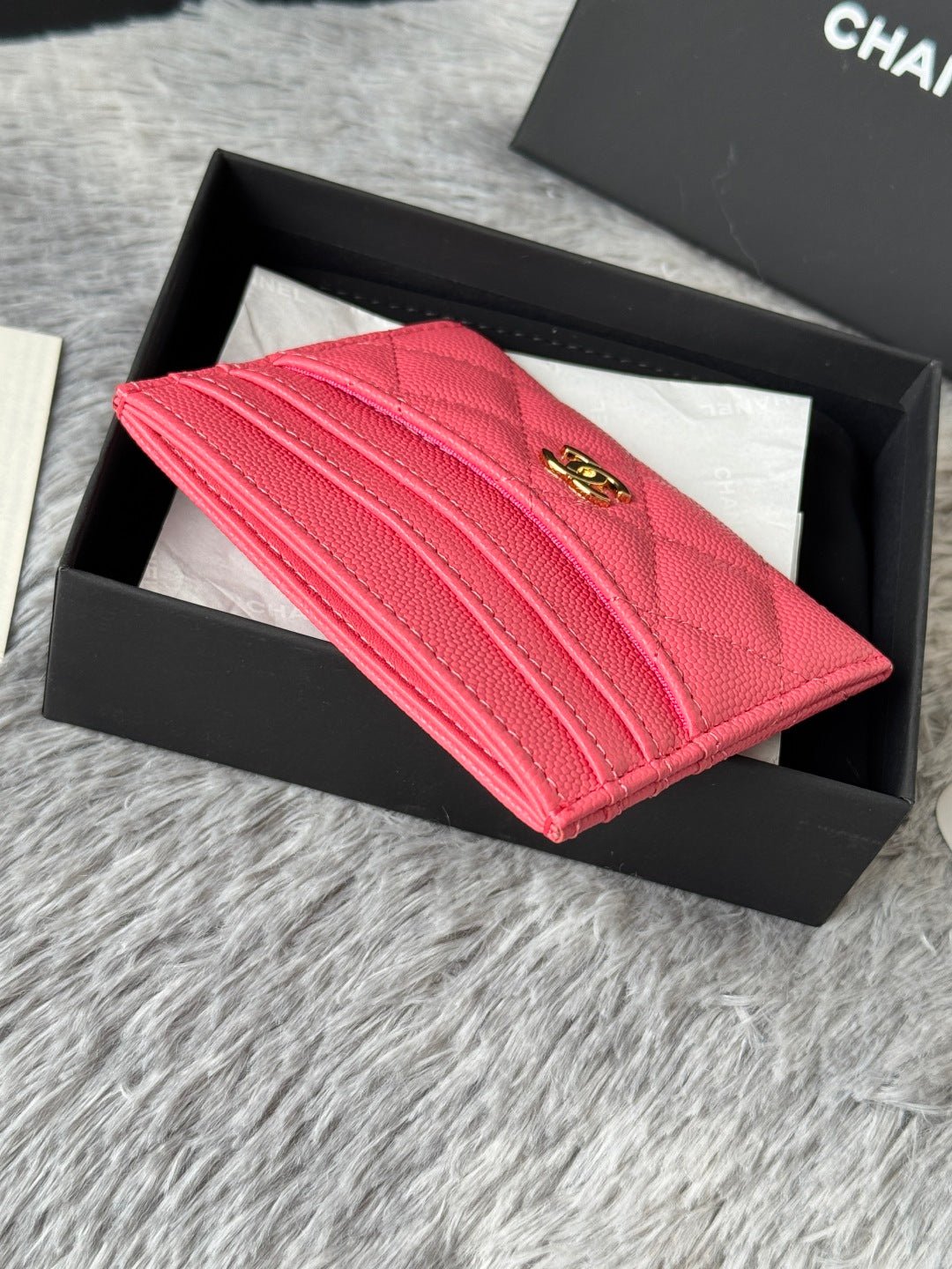 {Style No: SM8VCHNC} CHANEL 25S CARD HOLDER 11 IN WATERMELON CAVIAR GOLD HARDWARE - Image 5