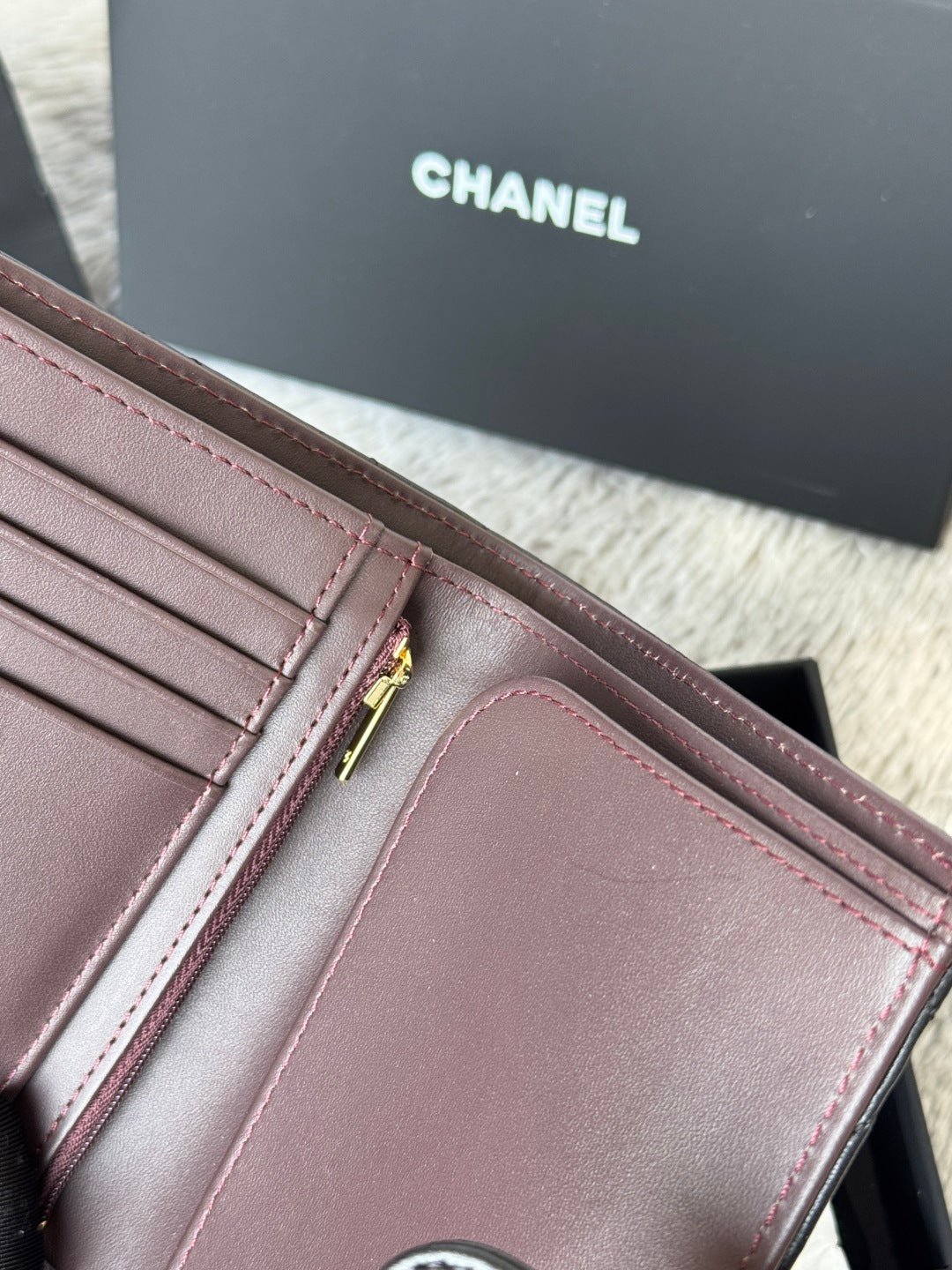 {Style No: QULV7J93} CHANEL 25S MULTI PURPOSE PASSPORT WALLET 15 IN BLACK LAMBSKIN GOLD HARDWARE - Image 9