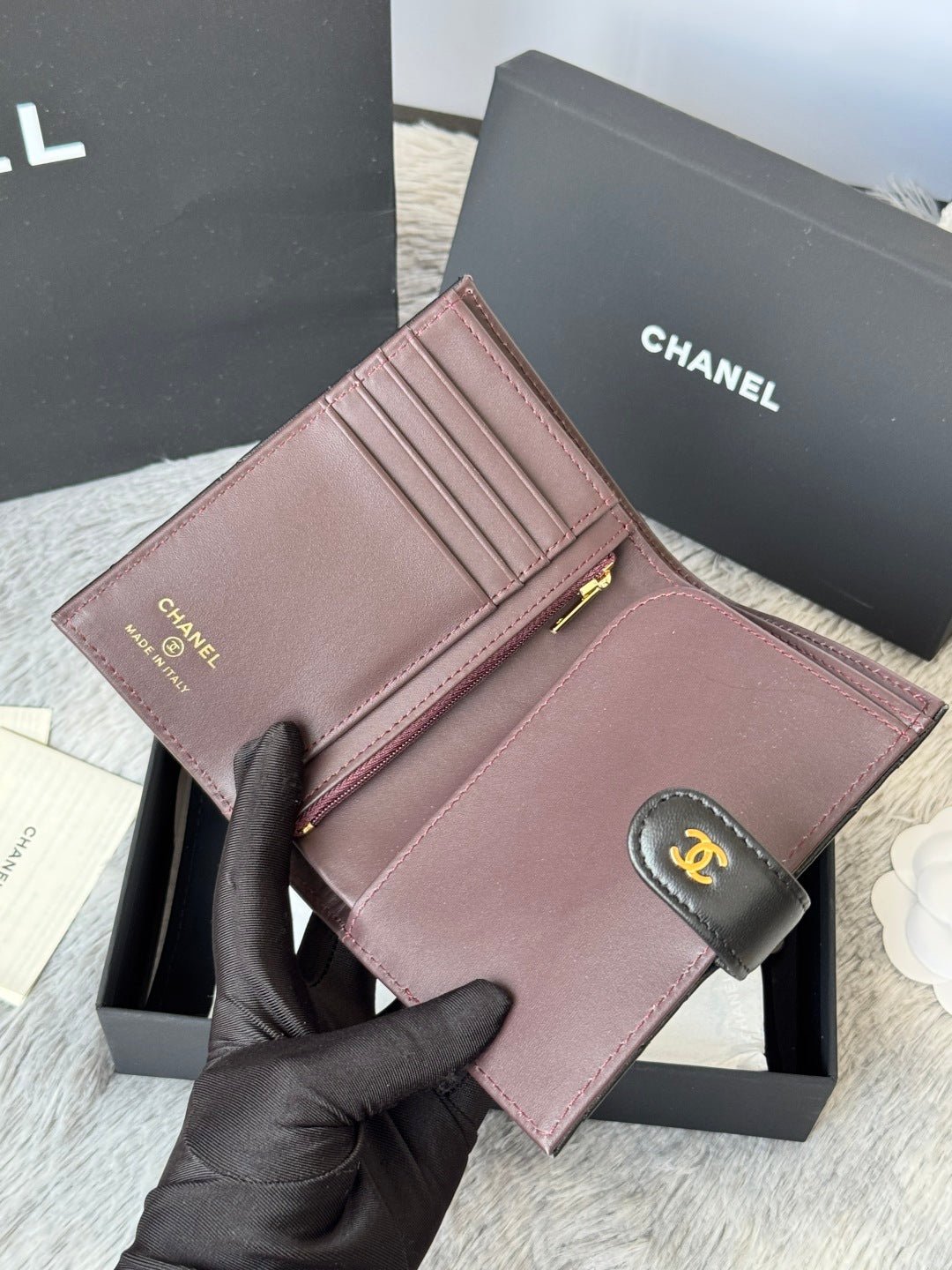 {Style No: QULV7J93} CHANEL 25S MULTI PURPOSE PASSPORT WALLET 15 IN BLACK LAMBSKIN GOLD HARDWARE - Image 4