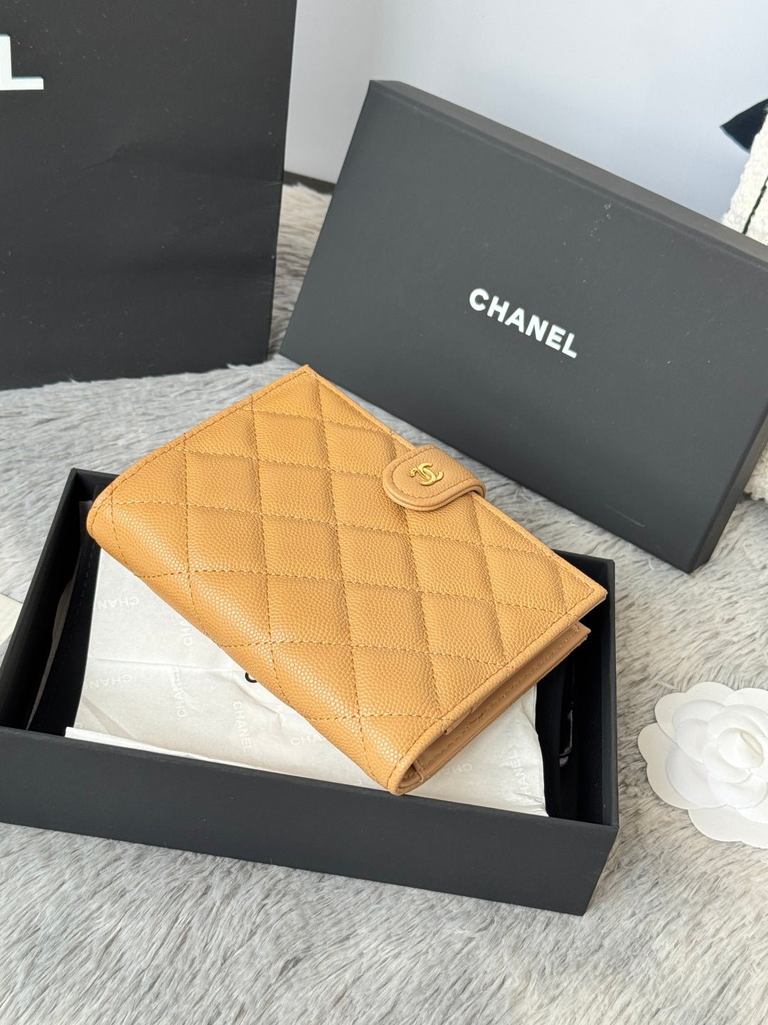 {Style No: NWPS4TYG} CHANEL 25S MULTI PURPOSE PASSPORT WALLET 15 IN GOLDEN CARAMEL CALFSKIN GOLD HARDWARE - Image 11