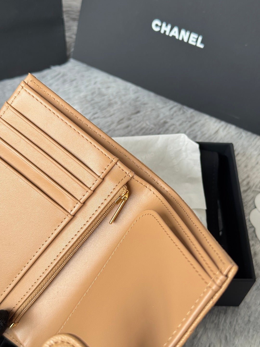 {Style No: NWPS4TYG} CHANEL 25S MULTI PURPOSE PASSPORT WALLET 15 IN GOLDEN CARAMEL CALFSKIN GOLD HARDWARE - Image 10