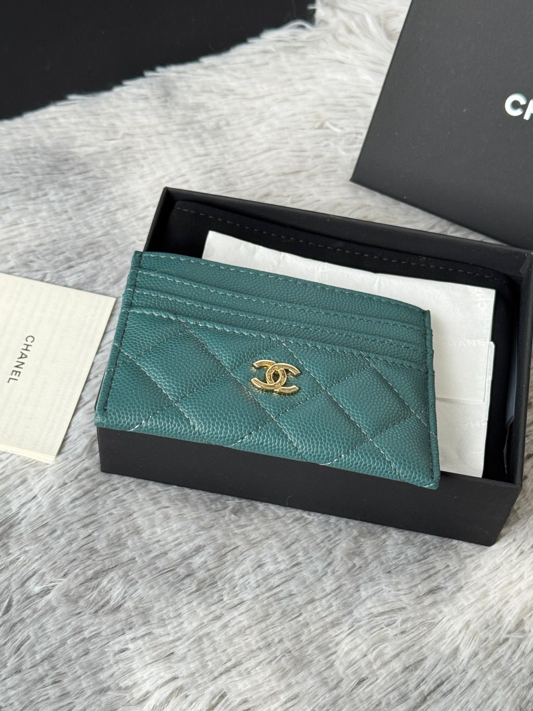 {Style No: WYAYBBUJ} CHANEL 25S CARD HOLDER 11 IN TROPICAL TEAL CAVIAR GOLD HARDWARE - Image 6