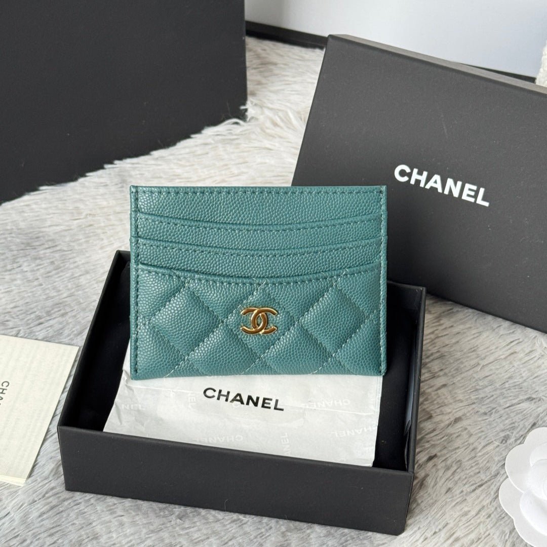 {Style No: WYAYBBUJ} CHANEL 25S CARD HOLDER 11 IN TROPICAL TEAL CAVIAR GOLD HARDWARE
