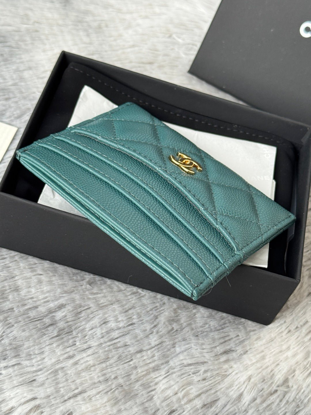 {Style No: WYAYBBUJ} CHANEL 25S CARD HOLDER 11 IN TROPICAL TEAL CAVIAR GOLD HARDWARE - Image 5