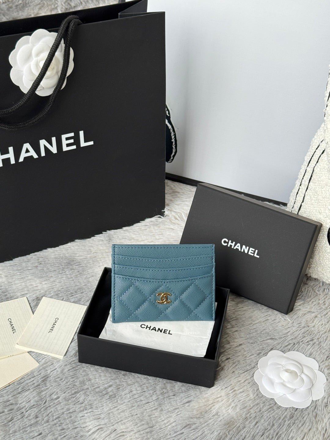{Style No: 9HBDWLGS} CHANEL 25S CARD HOLDER 11 IN SLATE BLUE CAVIAR GOLD HARDWARE - Image 3