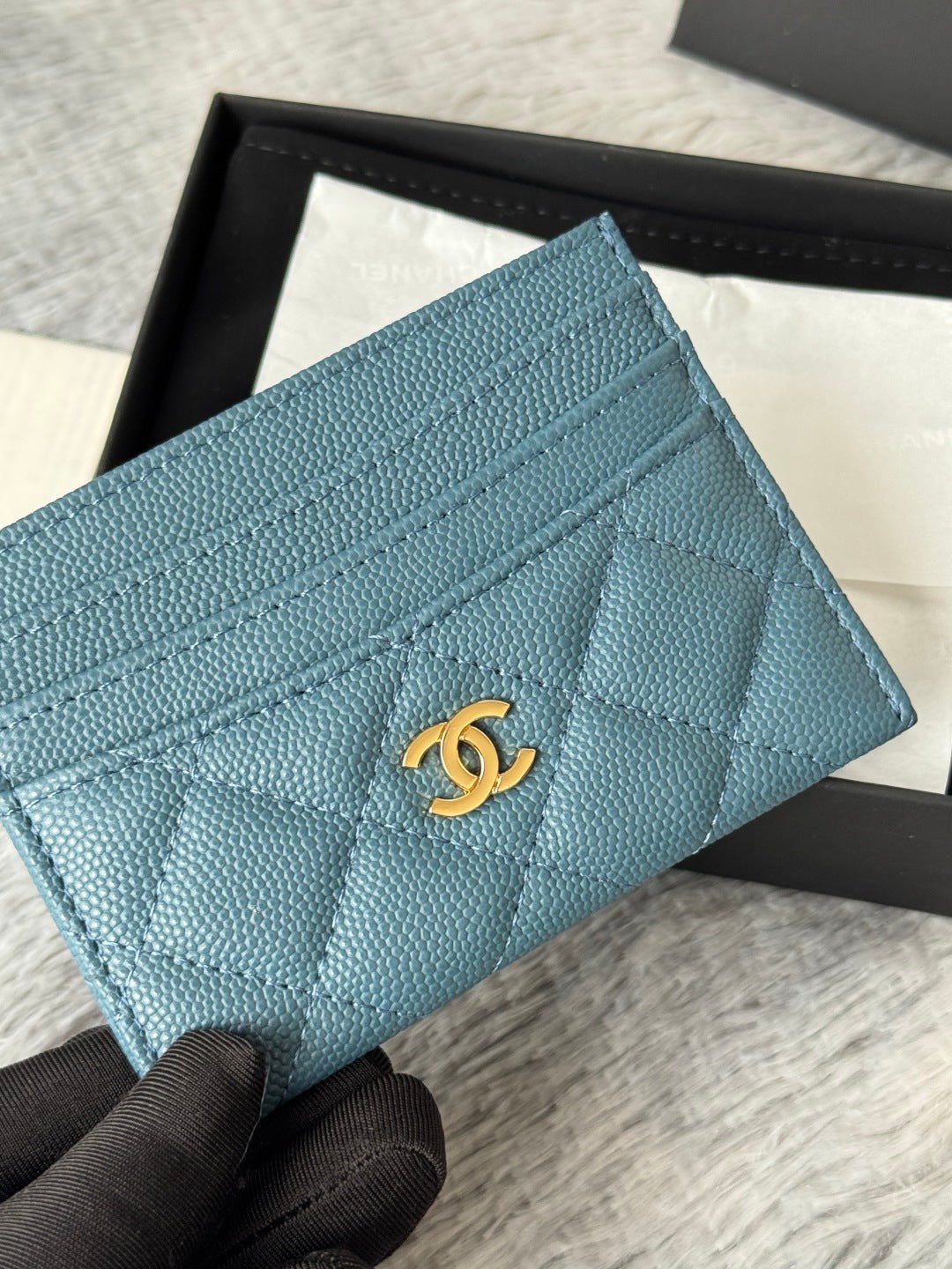 {Style No: 9HBDWLGS} CHANEL 25S CARD HOLDER 11 IN SLATE BLUE CAVIAR GOLD HARDWARE - Image 4