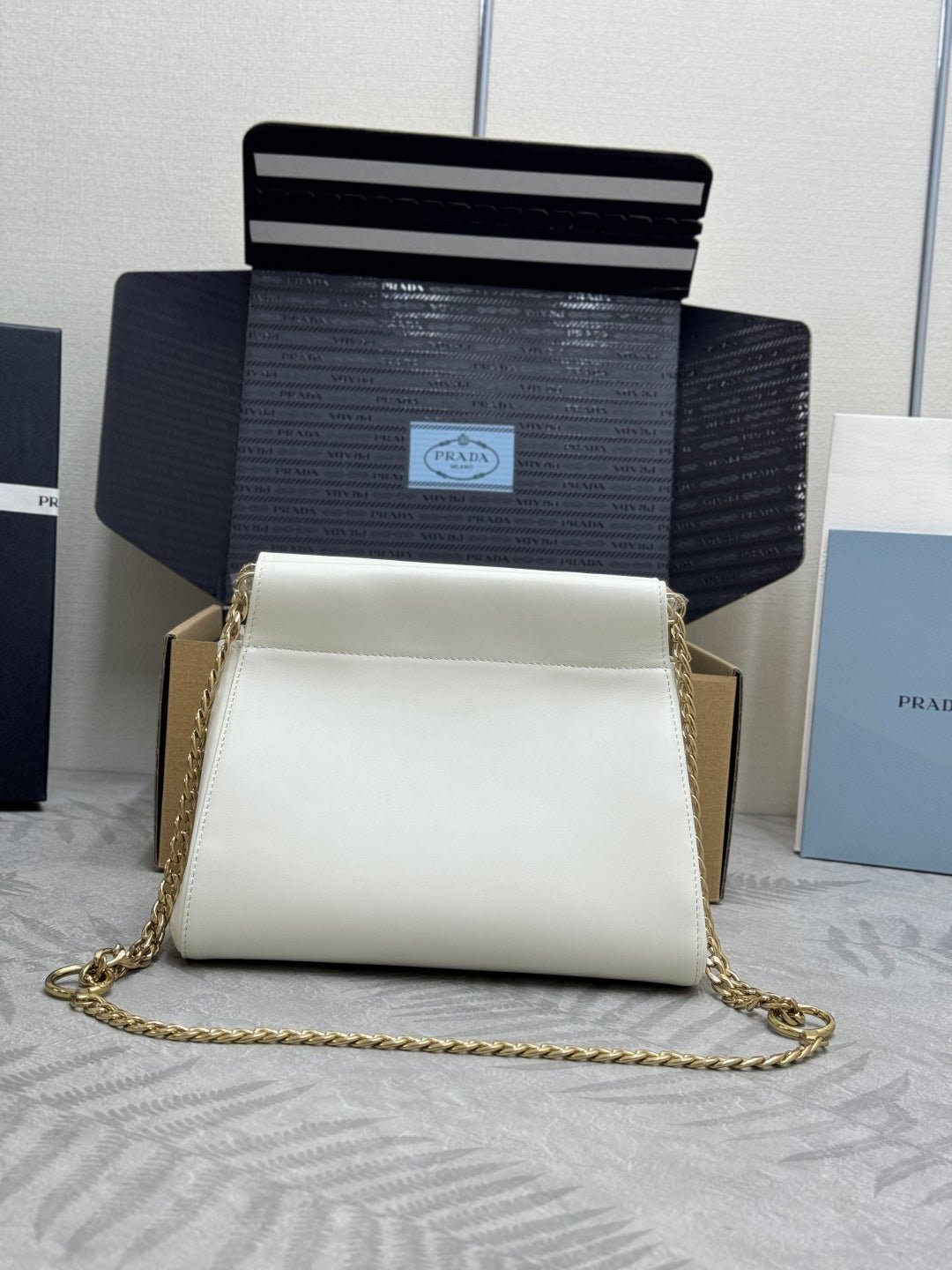 {Style No: MZKLUCDZ} PRADA 25S ENCHAINE MINI BAG 22 IN WHITE CALFSKIN GOLD HARDWARE - Image 2