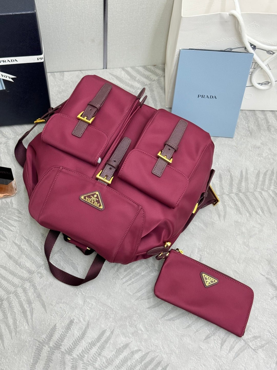 {Style No: KV9WN4HK} PRADA 25S RE-EDITION 1978 SMALL BACKPACK 32 IN BURGUNDY RE-NYLON - Image 8