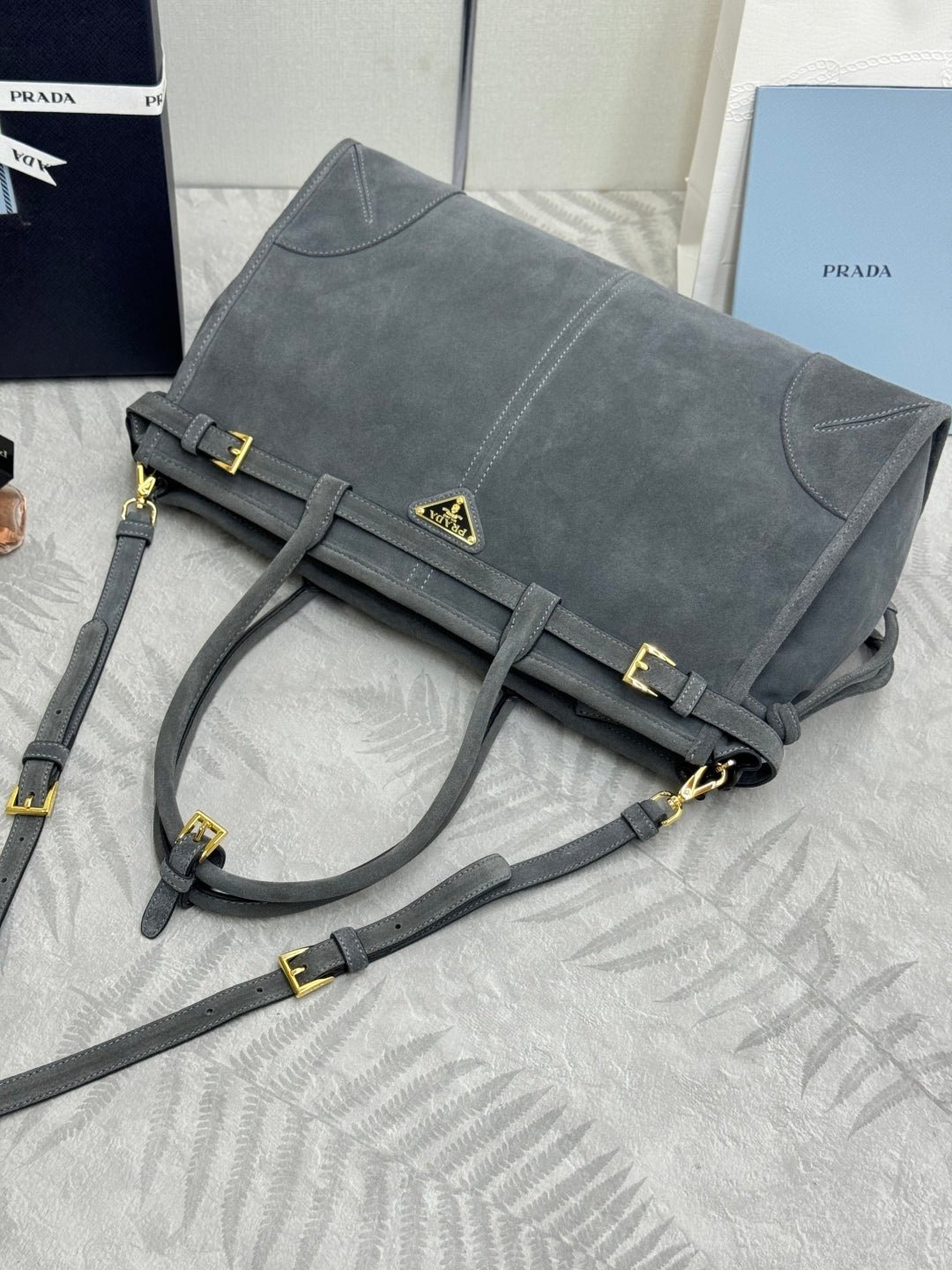 {Style No: FDPITRX6} PRADA 25S BONNIE LARGE HANDBAG 38 IN DARK GRAY SUEDE GOLD HARDWARE - Image 7