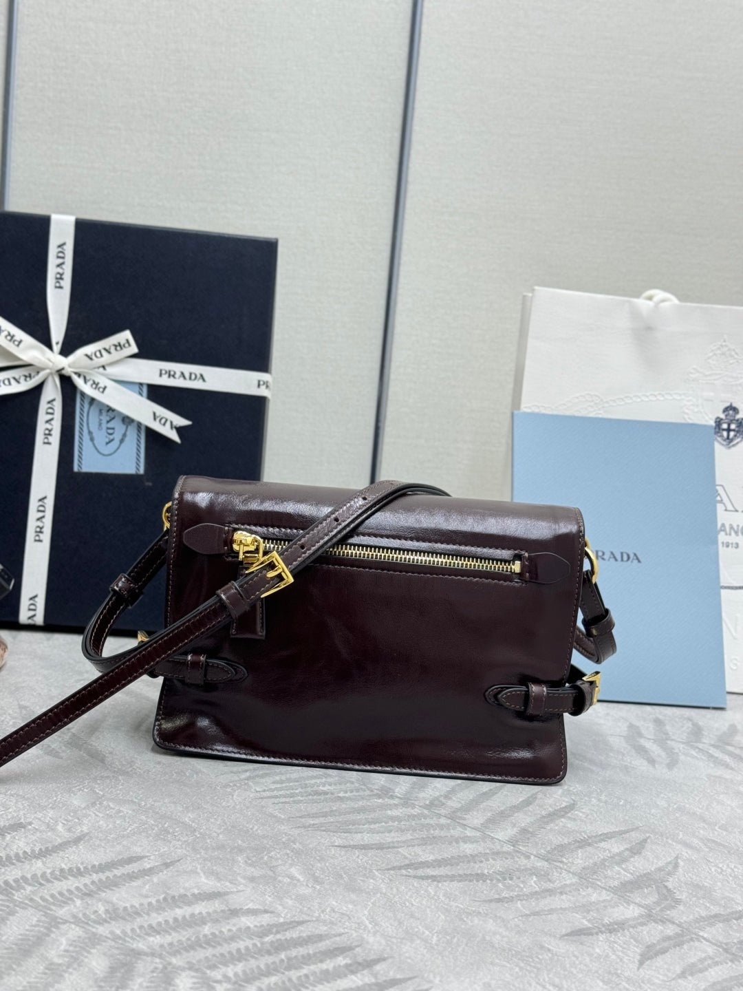 {Style No: ZTGXHQ1B} PRADA 25S SHOULDER BAG 23 IN DARK BROWN CALFSKIN GOLD HARDWRE - Image 2