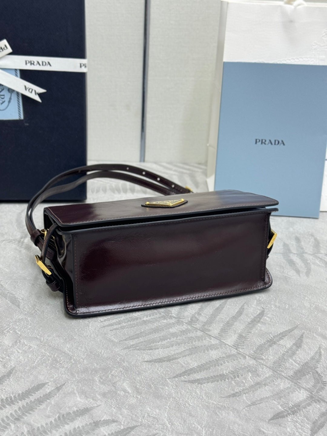 {Style No: ZTGXHQ1B} PRADA 25S SHOULDER BAG 23 IN DARK BROWN CALFSKIN GOLD HARDWRE - Image 8
