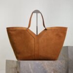 {Style No: FUB6HC44} YSL 25S Y MAXI TOTE 50 IN CARAMEL SUEDE GOLD HARDWARE