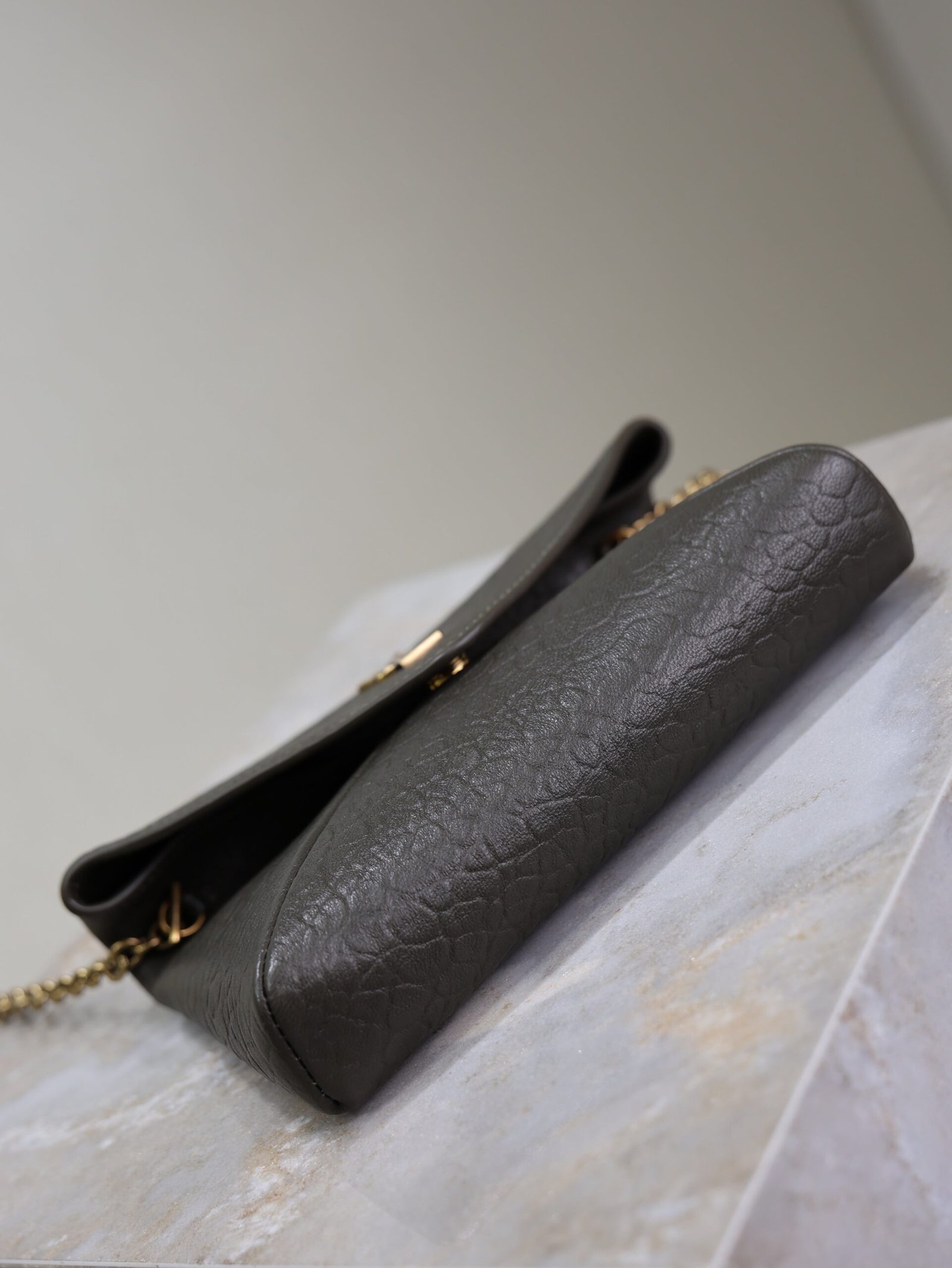 {Style No: EH8L24W6} YSL 25S CALYPSO MINI 19 IN CHARCOAL GRAY LAMBSKIN GOLD HARDWRE - Image 9