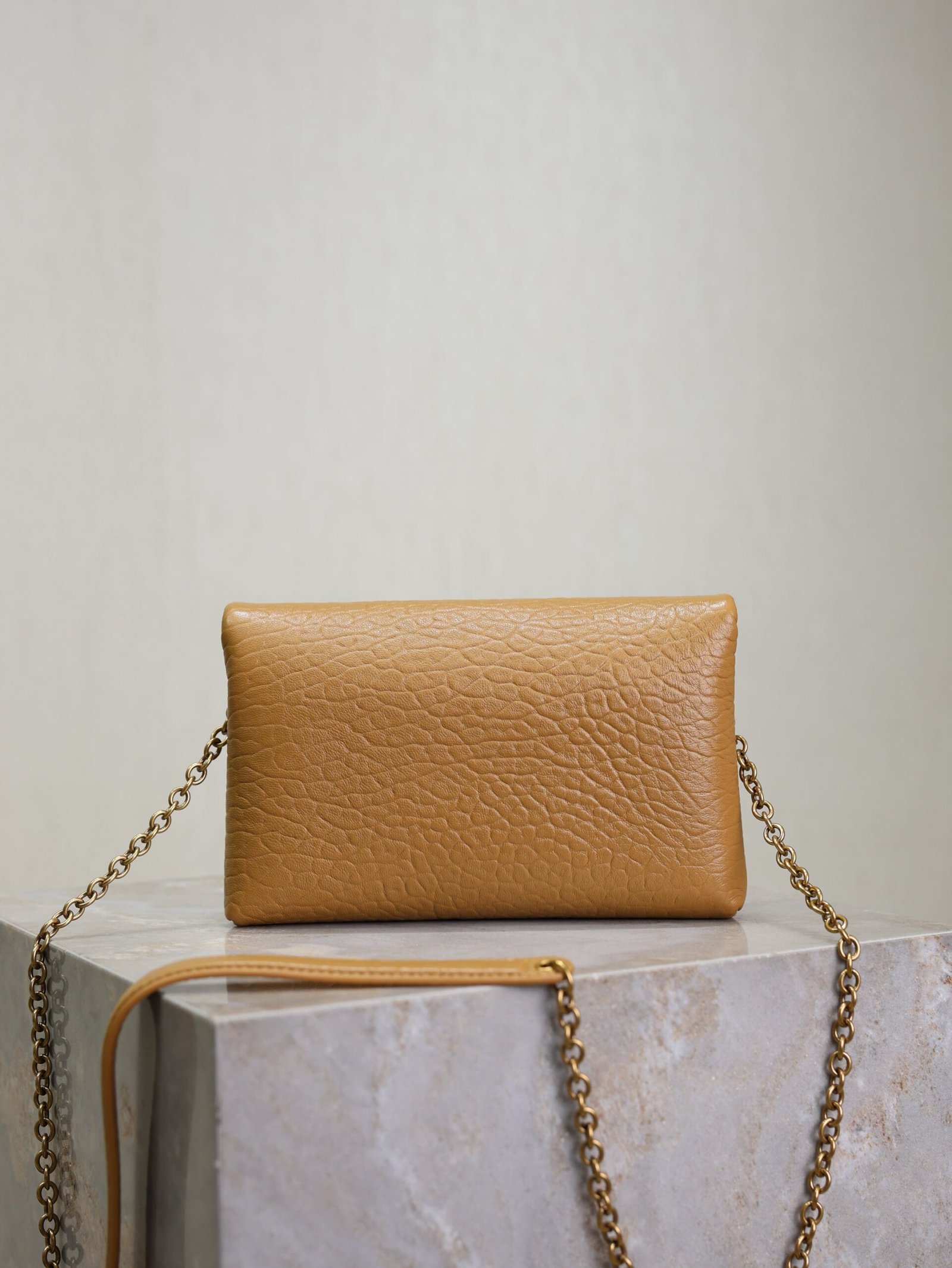 {Style No: MSXZ7G7F} YSL 25S CALYPSO MINI 19 IN CARAMEL LAMBSKIN GOLD HARDWRE - Image 2