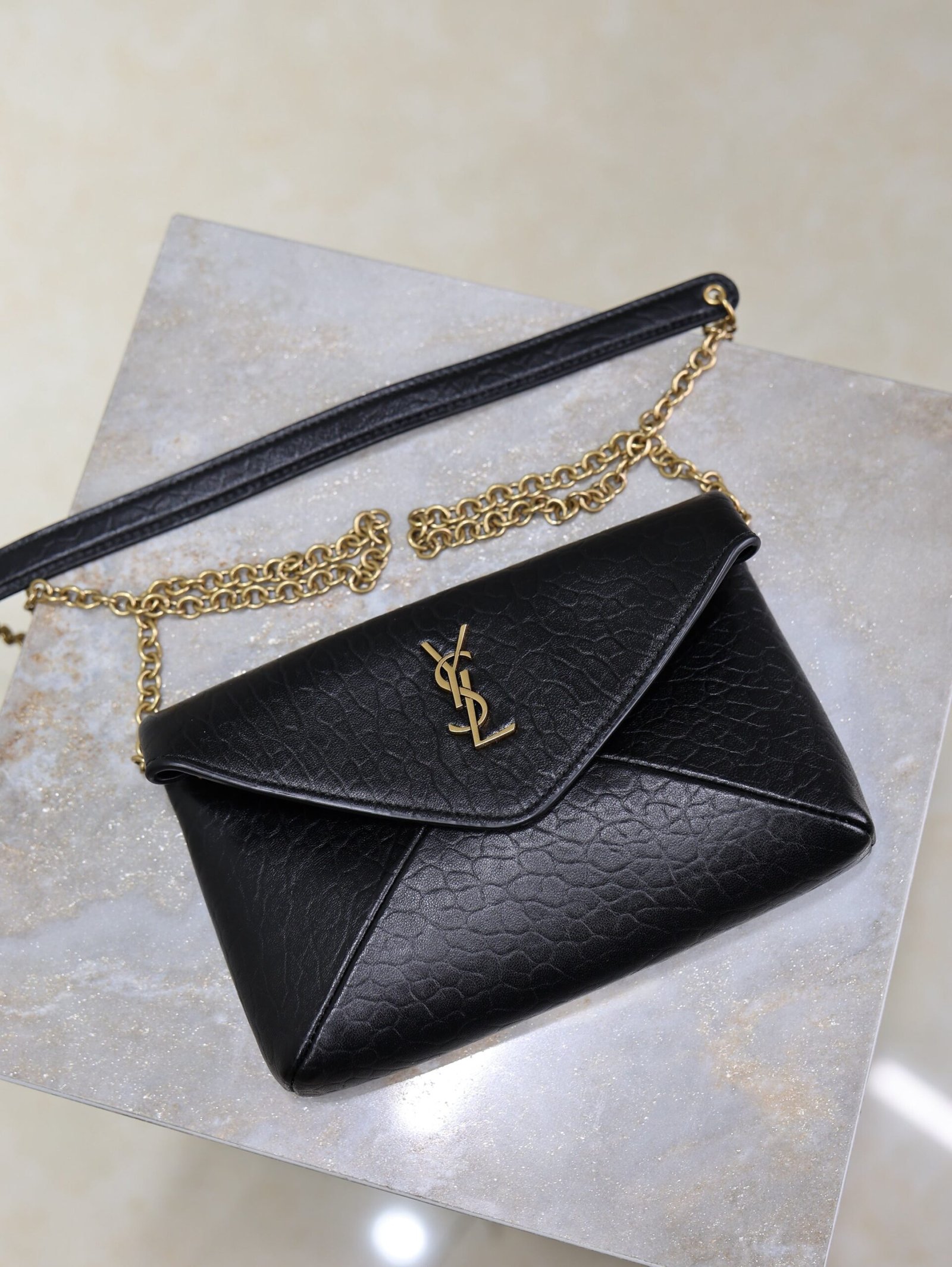 {Style No: JD9MON9Y} YSL 25S CALYPSO MINI 19 IN BLACK LAMBSKIN GOLD HARDWARE - Image 8