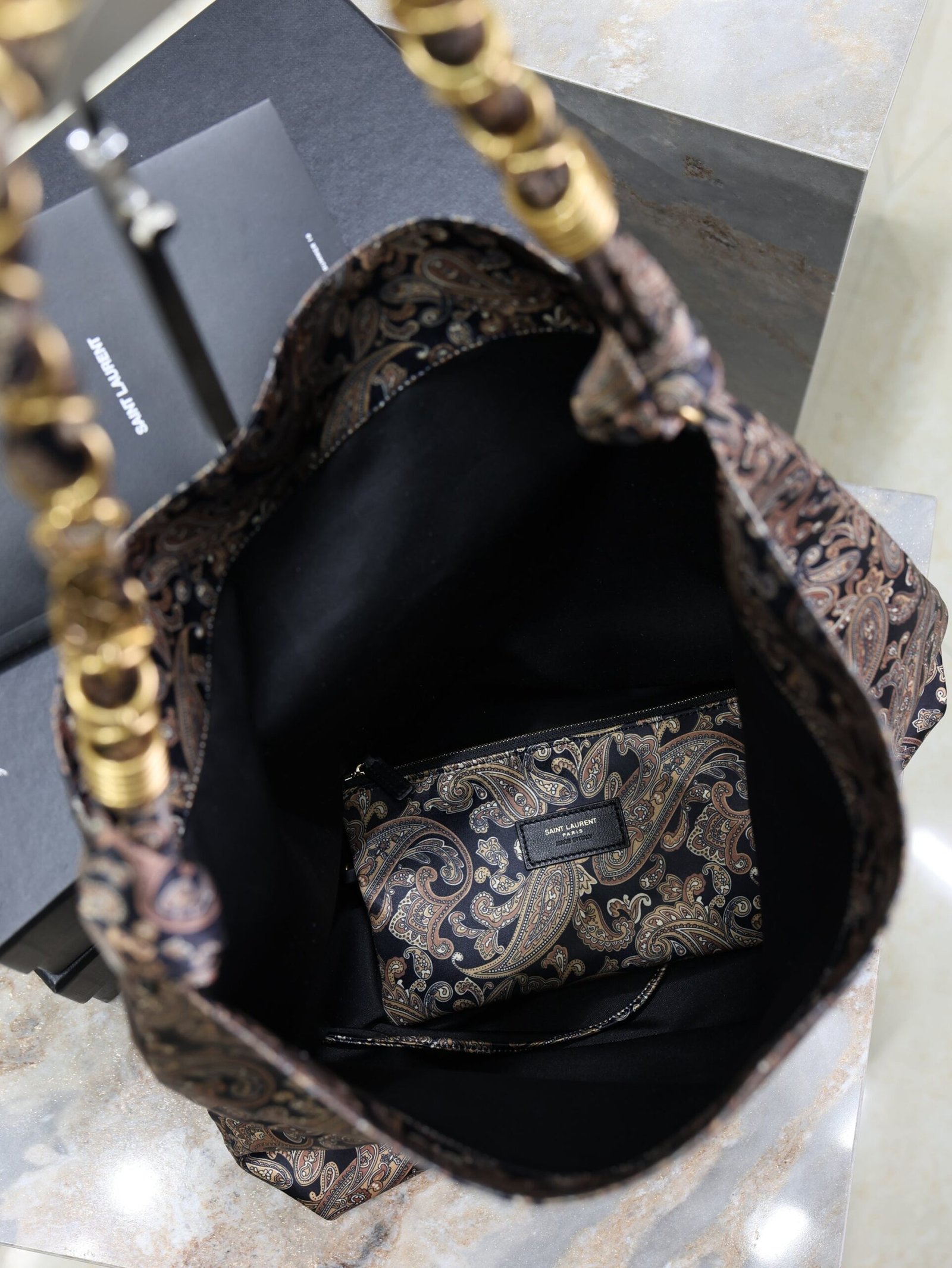 {Style No: CLYCBMBQ} YSL 25S AMALIA 50 IN NAVY MULTICOLOR SILK TWILL GOLD HARDWRE - Image 5