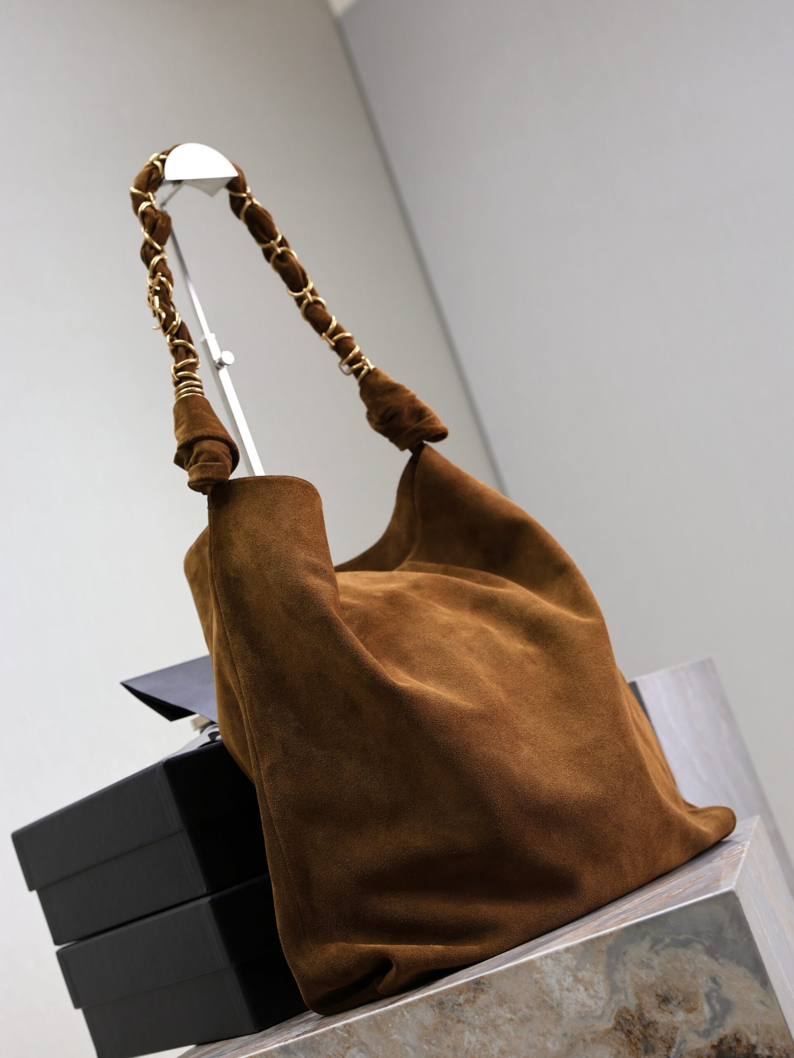 {Style No: WIO6BG7Z} YSL 25S AMALIA 50 IN DARK CARAMEL SUEDE GOLD HARDWARE - Image 3
