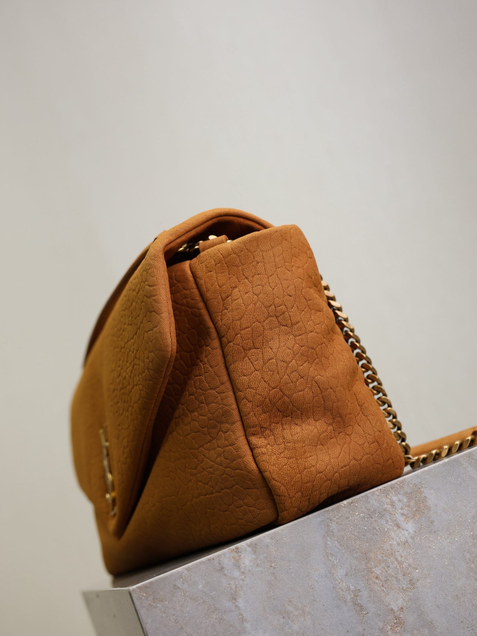 {Style No: QCGFEHLY} YSL 25S CALYPSO GM 38 IN BURNT ORANGE GRAINED CALFSKIN GOLD HARDWARE - Image 6