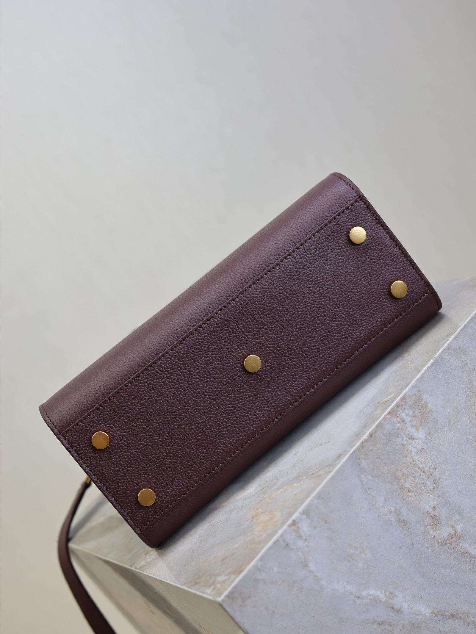 {Style No: SWGU45TW} YSL 25S SAC DE JOUR MM 26 IN ROUGE CABERNET SUPPLE GRAINED CALFSKIN - Image 6