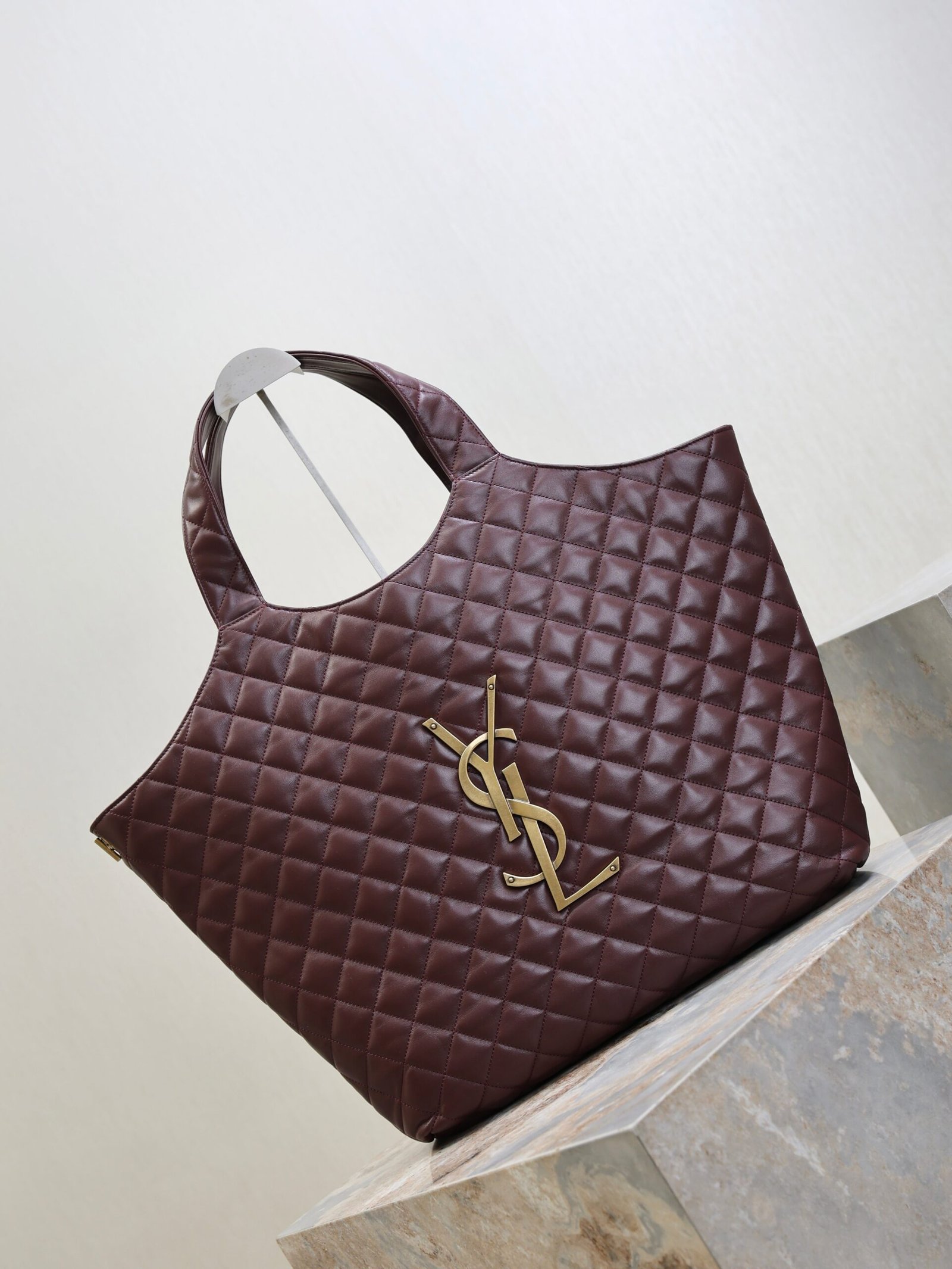 {Style No: CKGNTNSK} YSL 25S ICARE 27 IN ROUGE CABERNET QUILTED CALFSKIN GOLD HARDWRE - Image 7