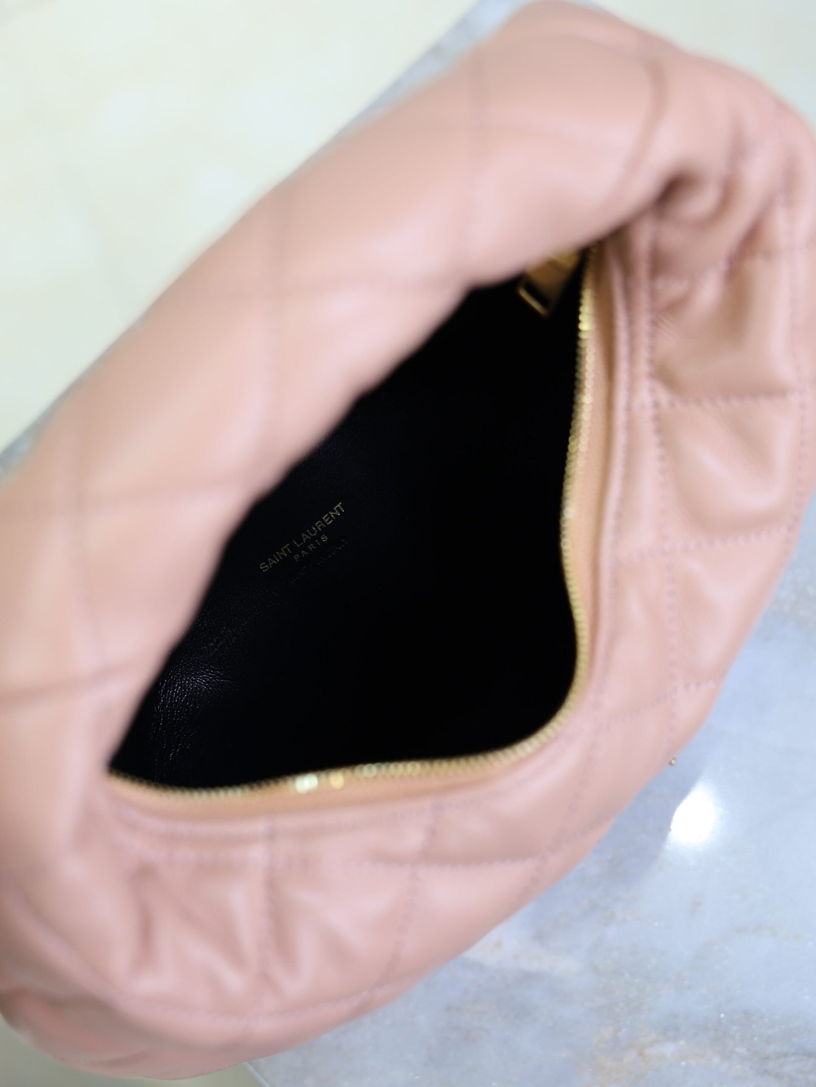 {Style No: RKIDXZYR} YSL 25S ICARINO 17 IN HORTENSIA QUILTED CALFSKIN GOLD HARDWRE - Image 5