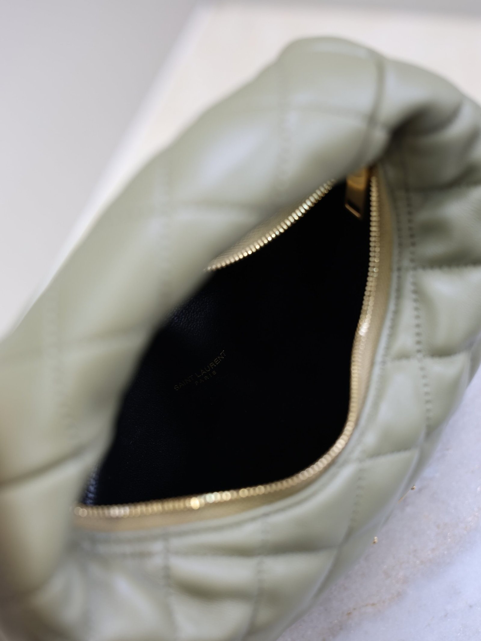 {Style No: 4YQTZ7U9} YSL 25S ICARE BABY 17 IN DARK OLIVE QUILTED CALFSKIN GOLD HARDWARE - Image 6