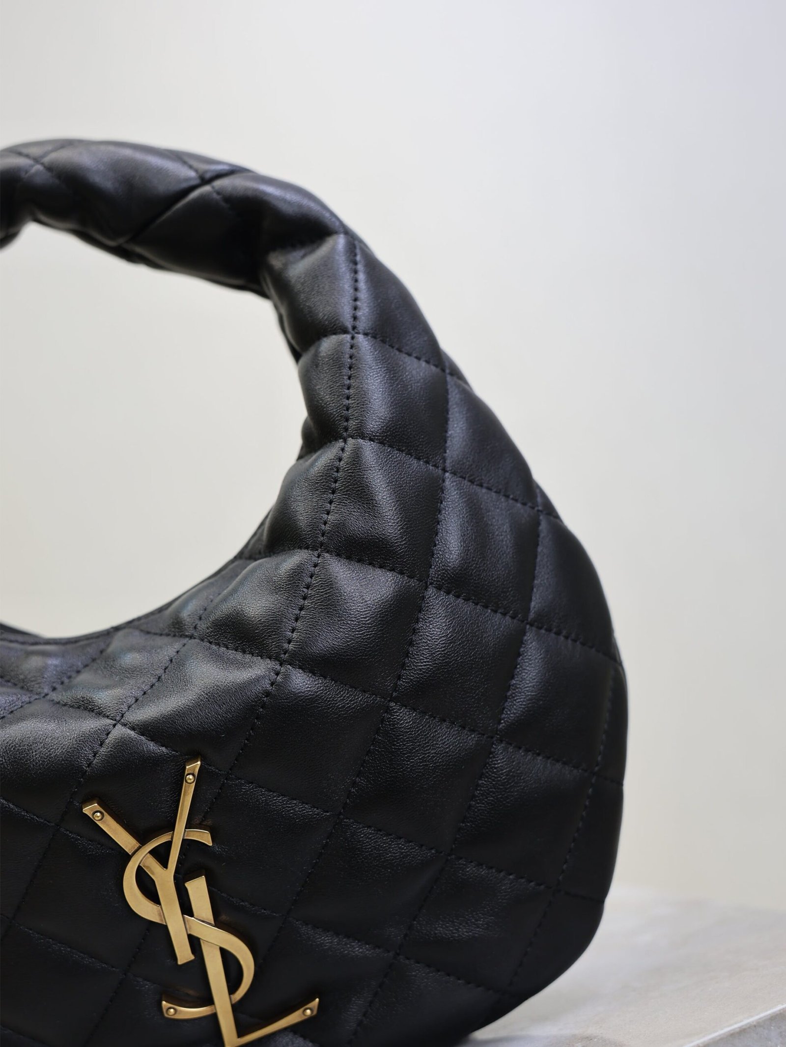 {Style No: BVFHO1HB} YSL 25S ICARE BABY 17 IN BLACK QUILTED CALFSKIN GOLD HARDWRE - Image 3