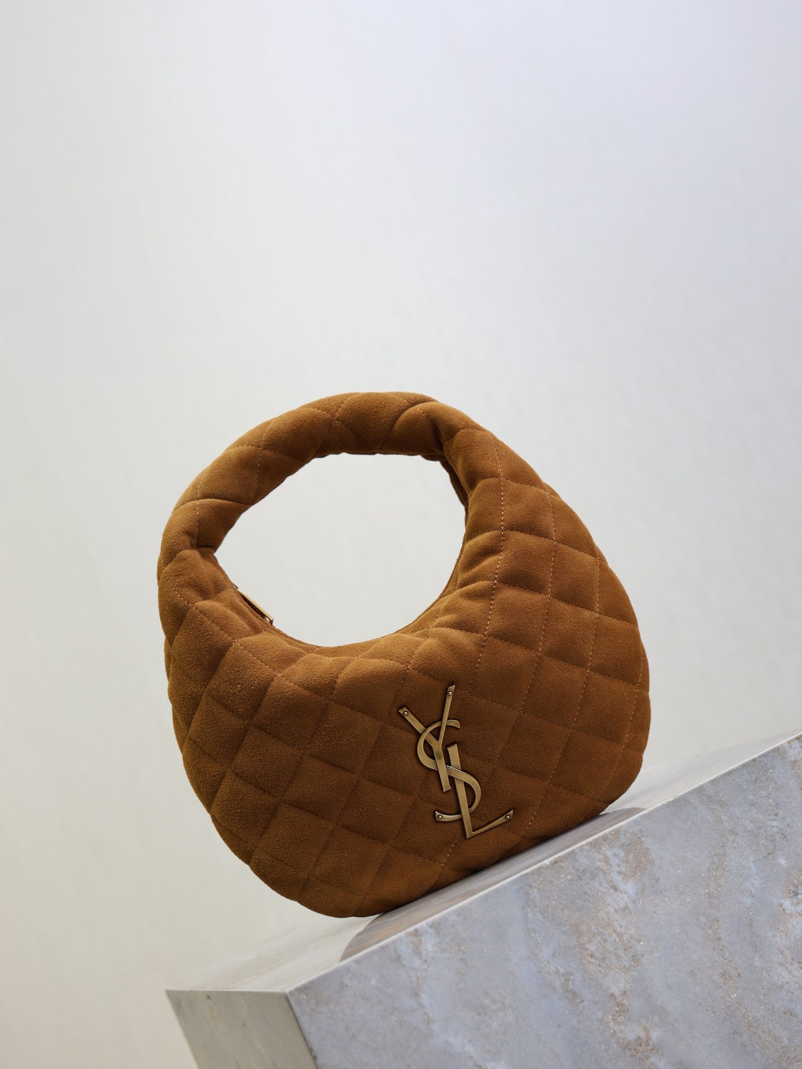 {Style No: U4WTSYTD} YSL 25S ICARINO MINI 17 IN CARAMEL QUILTED SUEDE GOLD HARDWRE - Image 8