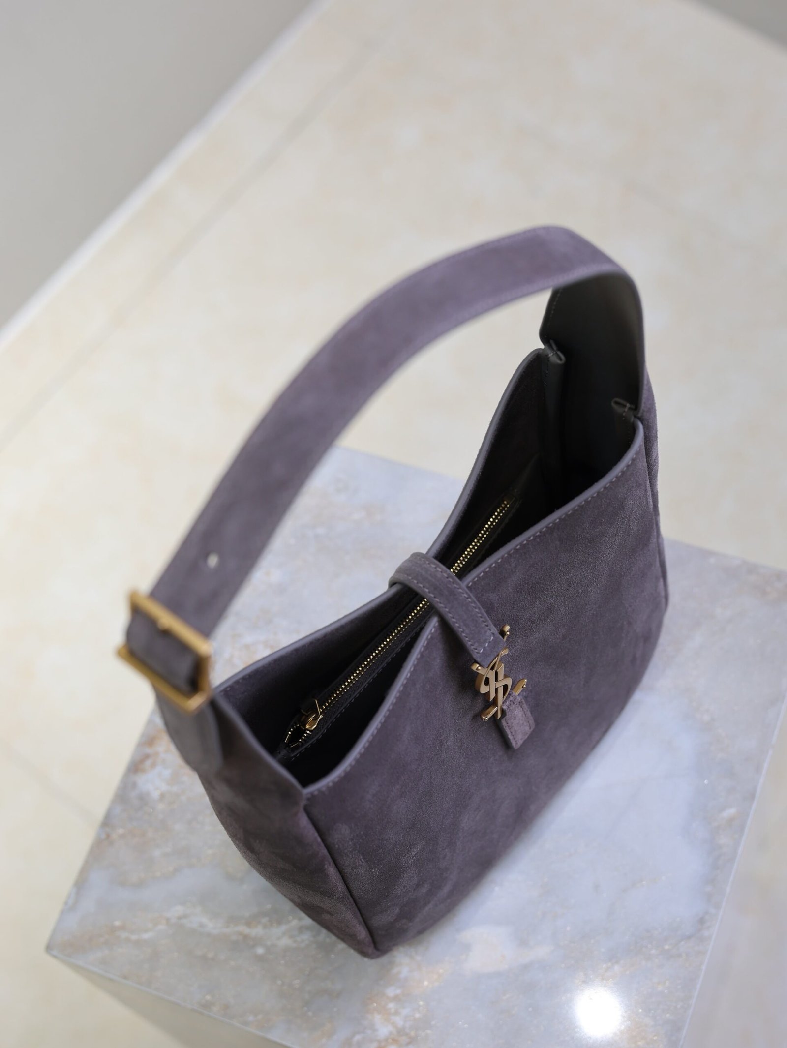 {Style No: FJAQD6AG} YSL 25S LE 5 À 7 SUPPLE SMALL 23 IN DARK GRAY SUEDE GOLD HARDWRE - Image 5