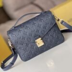 {Style No: YY7YTC1T} LV 25S POCHETTE METIS 25 IN DARK BLUE MONOGRAM COATED CANVAS GOLD HARDWARE